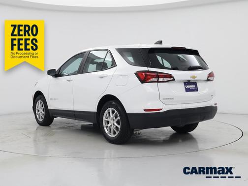 White 2022 Chevrolet Equinox LS