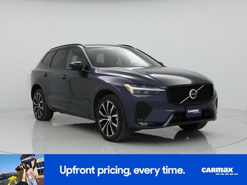 2024 Volvo XC60 B5 Plus Dark Theme