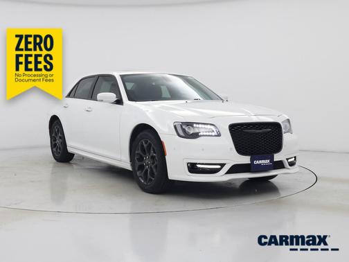 White 2023 Chrysler 300 Touring L