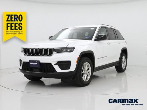 White 2023 Jeep Grand Cherokee Laredo
