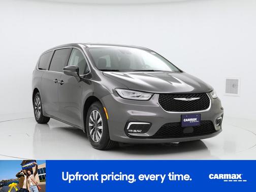 2022 Chrysler Pacifica Hybrid Touring L