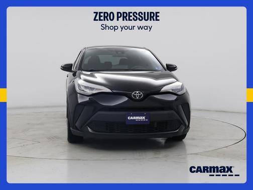 Black 2022 Toyota C-HR XLE