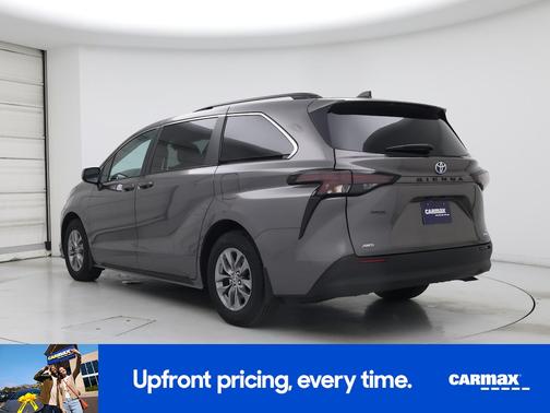 Gray 2024 Toyota Sienna LE