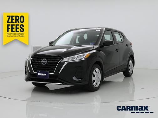 Black 2023 Nissan Kicks S