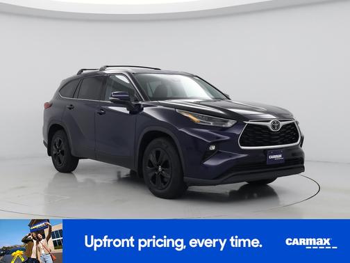 Blue 2022 Toyota Highlander XLE