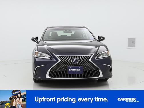 2019 Lexus ES 300h Luxury