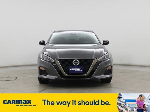 2020 Nissan Altima SR