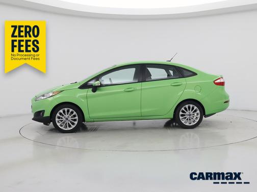 Green 2014 Ford Fiesta SE