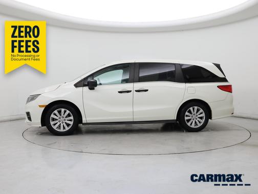 White 2019 Honda Odyssey LX