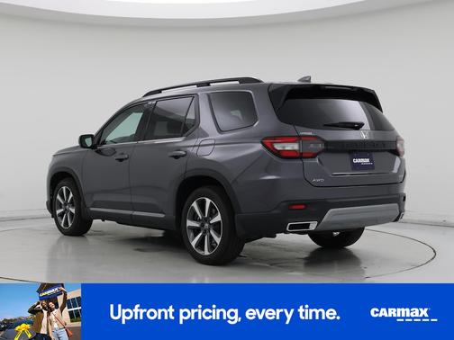 Gray 2025 Honda Pilot Elite