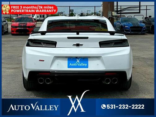 Summit White 2017 Chevrolet Camaro 2SS
