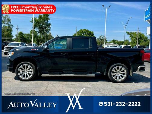 Black 2022 Chevrolet Silverado 1500 LT