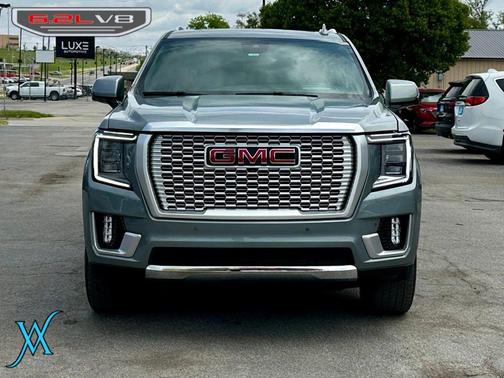 Sterling Metallic 2024 GMC Yukon XL Denali