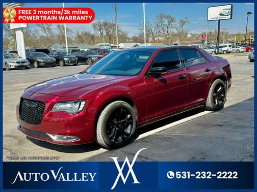 2018 Chrysler 300 S