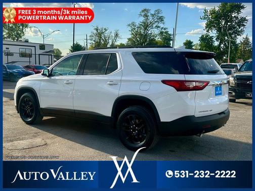 Summit White 2020 Chevrolet Traverse LT Cloth