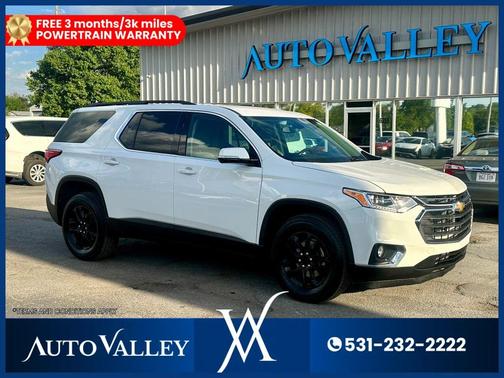 Summit White 2020 Chevrolet Traverse LT Cloth