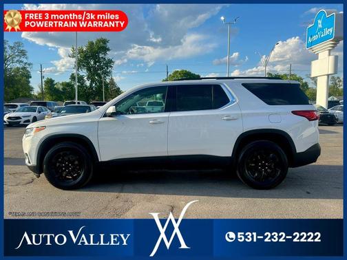 Summit White 2020 Chevrolet Traverse LT Cloth