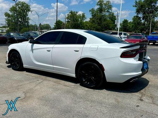 White Knuckle Clearcoat 2022 Dodge Charger SXT