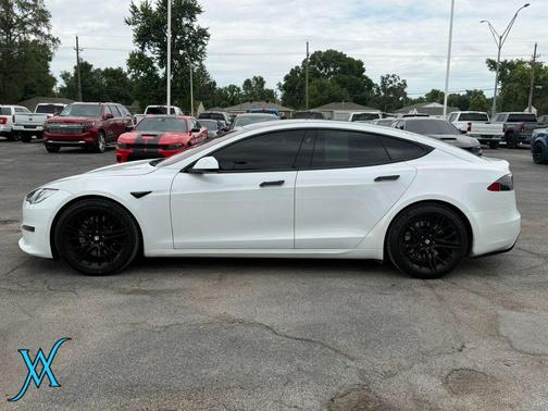 Pearl White Multi-Coat 2022 Tesla Model S Long Range