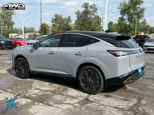 Gray 2025 Nissan Murano Platinum