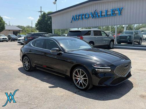 Vik Black 2025 Genesis G70 2.5T RWD