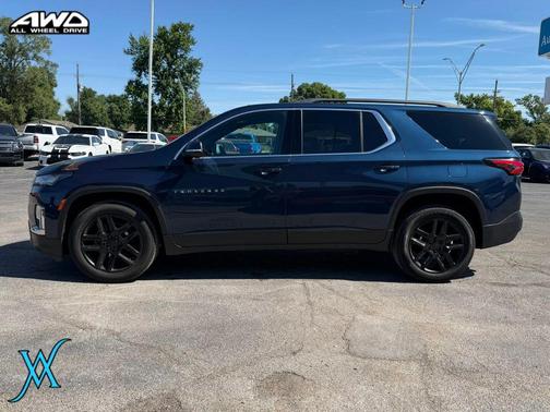 Northsky Blue Metallic 2023 Chevrolet Traverse LT Cloth