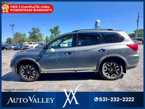 2020 Nissan Pathfinder SL 4WD