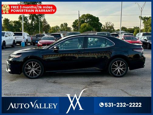 Midnight Black Metallic 2024 Toyota Camry SE