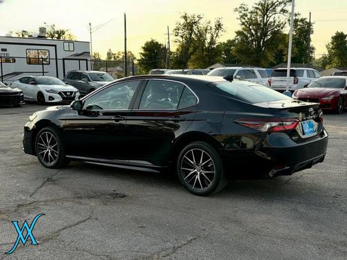 Midnight Black Metallic 2024 Toyota Camry SE