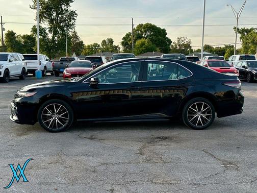 Midnight Black Metallic 2024 Toyota Camry SE