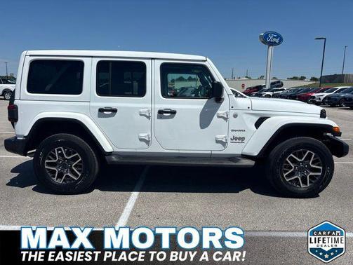 Bright White 2024 Jeep Wrangler 4-Door Sahara