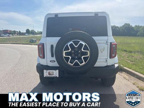 OXFORD WHITE 2026 Ford Bronco Outer Banks