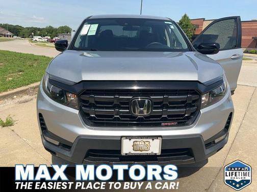 Solar Silver Metallic 2024 Honda Ridgeline Sport