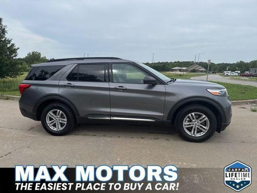 CARBONIZED GRAY METALLIC 2021 Ford Explorer XLT
