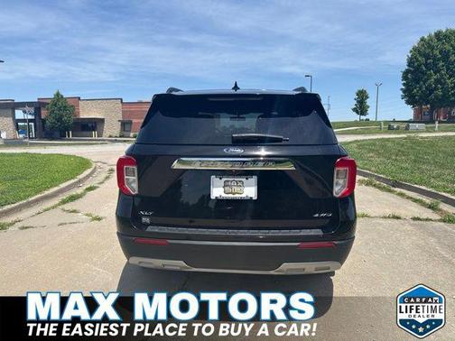 AGATE BLACK METALLIC 2023 Ford Explorer XLT