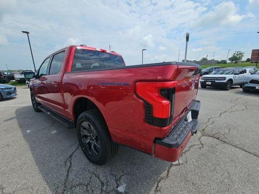 2025 Ford F-150 Lightning Flash