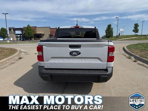 SPACE WHITE METALLIC 2025 Ford Maverick XL