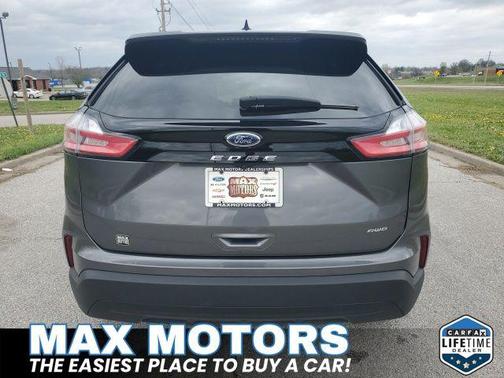Carbonized Gray Metallic 2024 Ford Edge SE