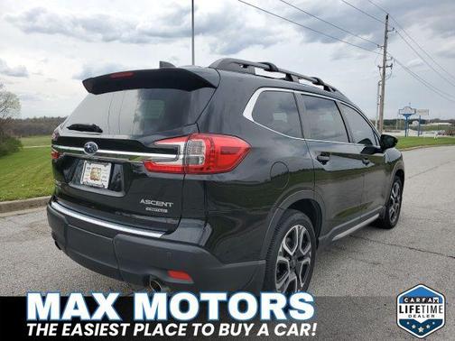 Crystal Black Silica 2024 Subaru Ascent Limited 7-Passenger