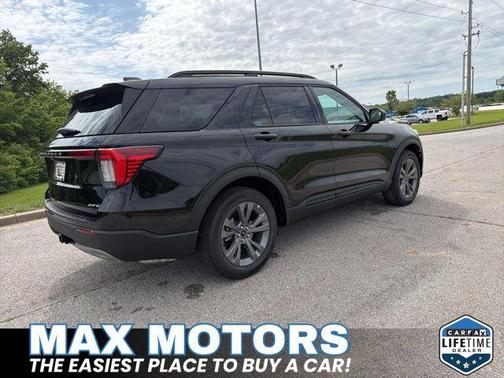AGATE BLACK METALLIC 2026 Ford Explorer Active