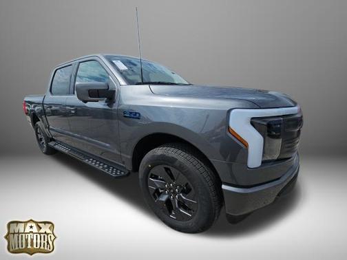 2025 Ford F-150 Lightning LARIAT