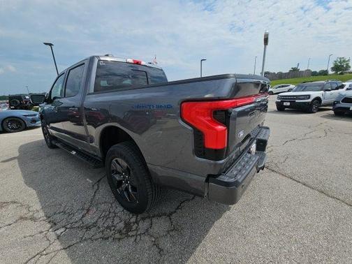 2025 Ford F-150 Lightning LARIAT