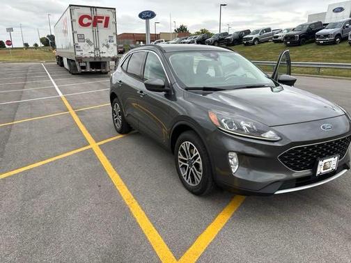 2020 Ford Escape SEL