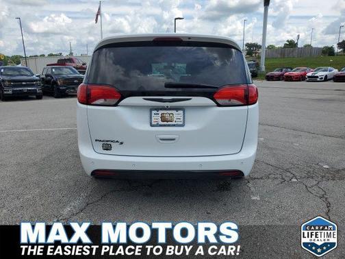2020 Chrysler Pacifica Touring