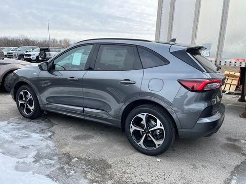 2025 Ford Escape ST-Line Elite