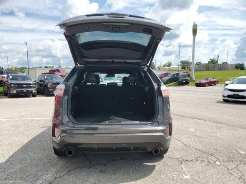 2020 Ford Edge ST