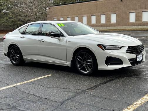 2025 Acura TLX 