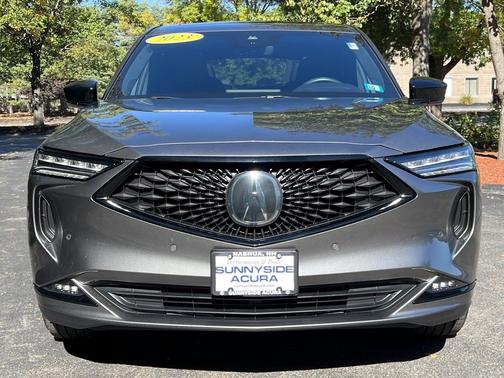 2023 Acura MDX 