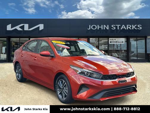 2023 Kia Forte LXS IVT