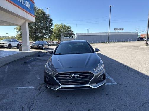 2018 Hyundai SONATA SE